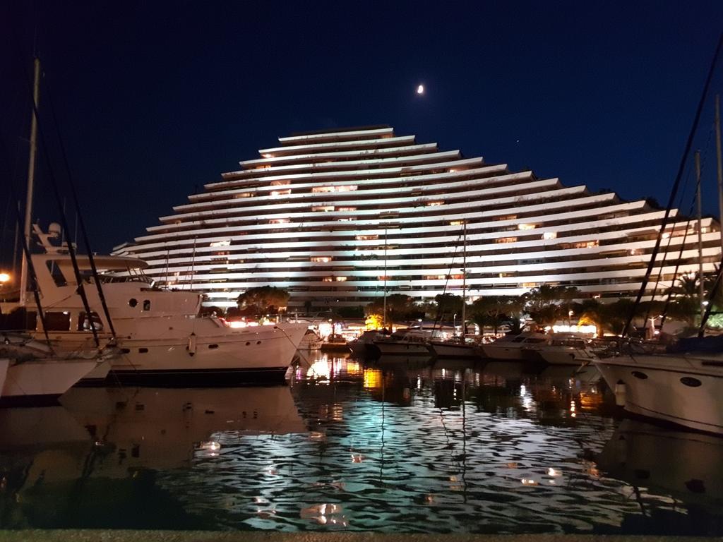 Apartments At Commodoro Villeneuve-Loubet Esterno foto